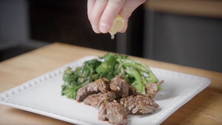 How to Cook a Good Steak Indoors - bbqgrillfit.com