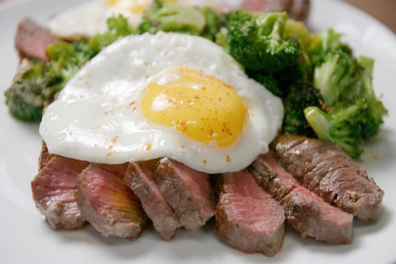sirloin cooked from frozen with broccoli and eggs