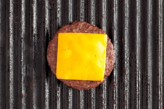 burger on cast iron grill pan