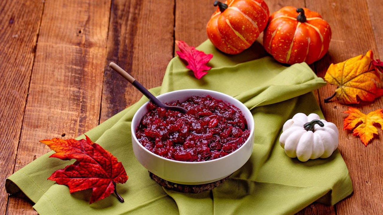 https://justcook.butcherbox.com/wp-content/uploads/2020/11/cranberry-chutney.jpg