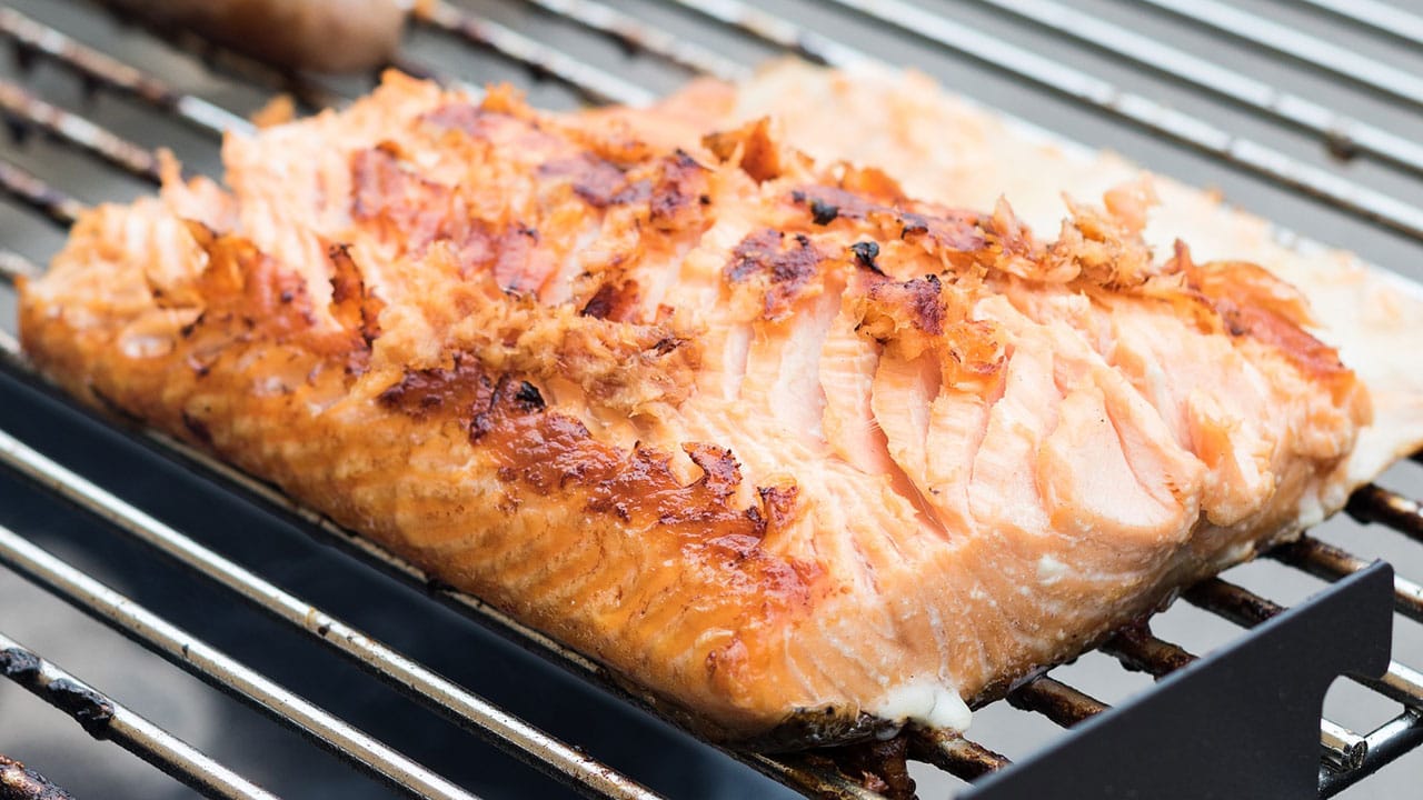 How to Grill Frozen Salmon: 29 Easy Tips for Delicious Results