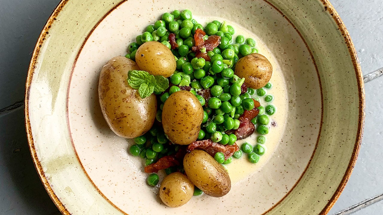 potatoes with peas and bacon recipe