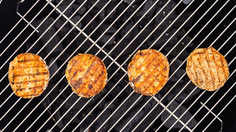 salmon burgers on grill