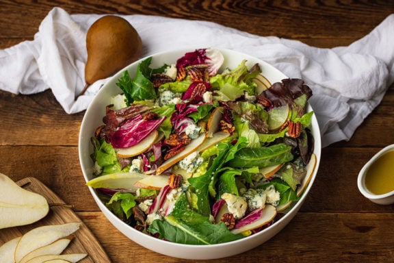 pear salad with blue cheese